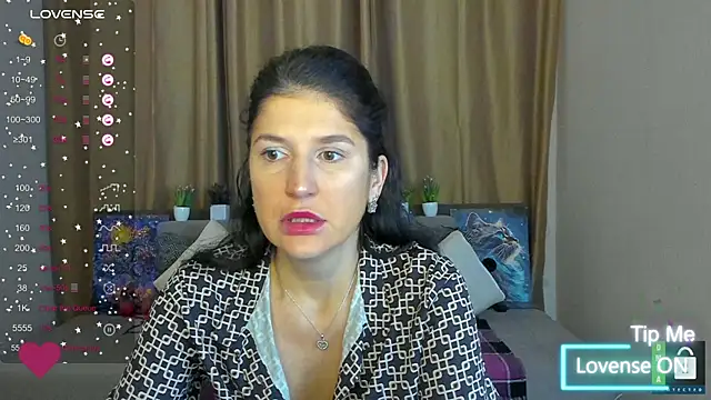 Alianna Solo Kisses online show from November 15, 2025, 6:28 am