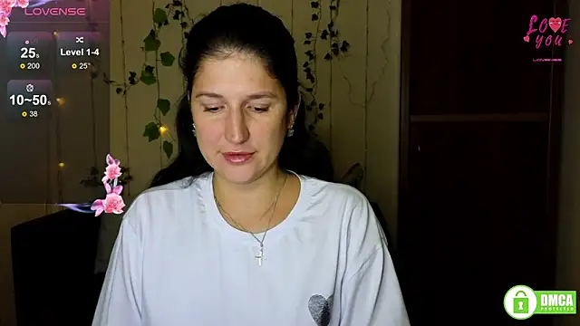 Alianna Solo Kisses online show from October 6, 2025, 11:22 am