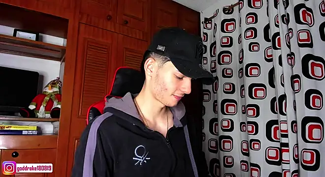 god drake online show from December 14, 2024, 10:34 am