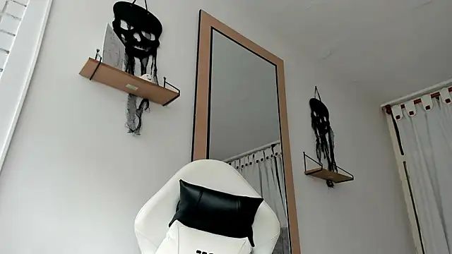 Valerioe online show from November 2, 2025, 1:16 pm