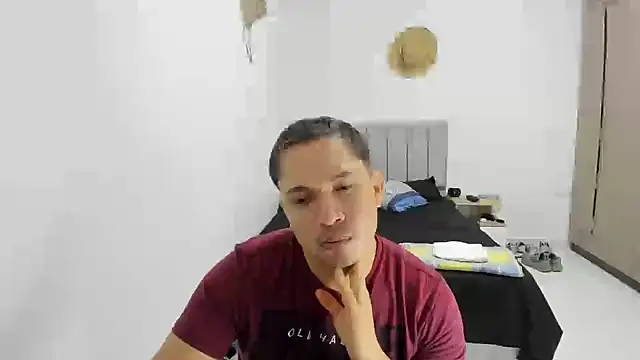 Snapshot of Valerioe chatting on June 21, 2026, 2:34 pm Valerioe online show from June 21, 2026, 2:34 pm
