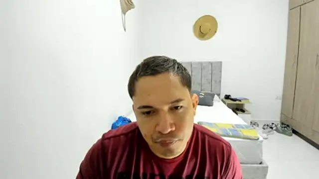 Snapshot of Valerioe chatting on June 19, 2026, 3:40 pm Valerioe online show from June 19, 2026, 3:40 pm