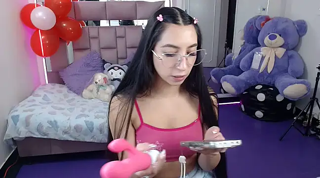 Snapshot of AriadnaCappelletty chatting on March 6, 2025, 3:45 pm AriadnaCappelletty online show from March 6, 2025, 3:45 pm
