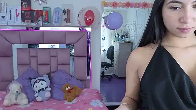 AriadnaCappelletty online show from November 10, 2025, 4:34 pm