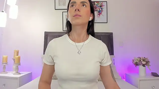 Snapshot of helen_mooree chatting on February 25, 2026, 12:38 pm helen mooree online show from February 25, 2026, 12:38 pm