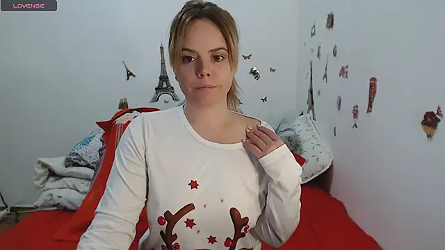 hotmilf4uxxx online show from January 18, 2026, 11:46 am