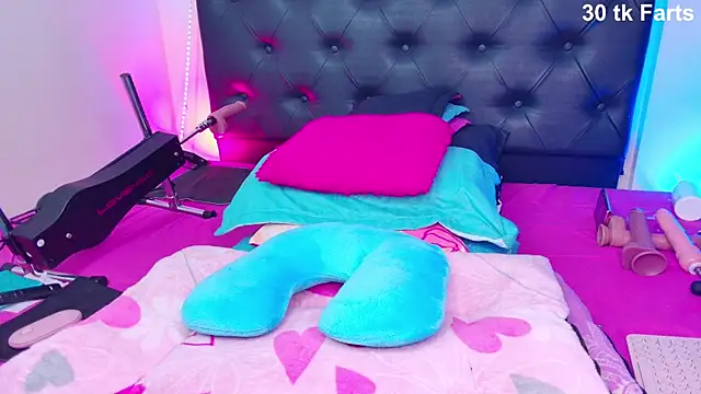 Snapshot of Adriana-55 chatting on October 14, 2025, 4:02 am Adriana-55 online show from October 14, 2025, 4:02 am