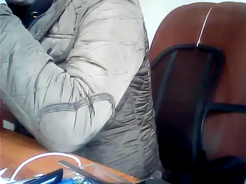 Snapshot of zormen355 chatting on November 27, 2025, 1:33 pm zormen355 online show from November 27, 2025, 1:33 pm