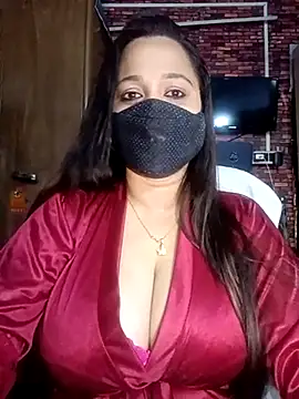 Snapshot of albelasummi702 chatting on February 17, 2025, 5:23 pm albelasummi702 online show from February 17, 2025, 5:23 pm