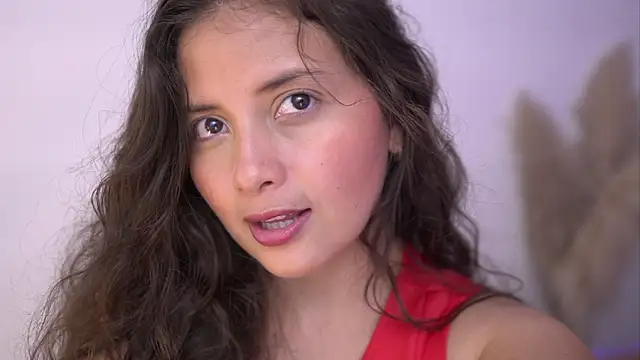 lirio05 online show from September 30, 2025, 6:47 pm