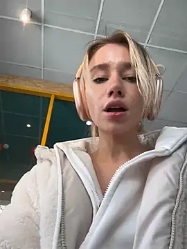 SSSATIVA model online show from March 1, 2025, 2:26 am
