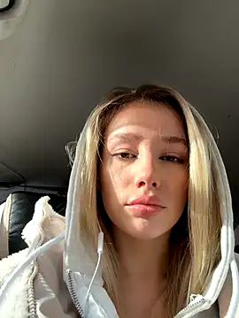 SSSATIVA model online show from November 8, 2025, 2:15 am