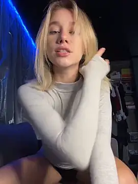 SSSATIVA model online show from March 11, 2025, 1:59 am