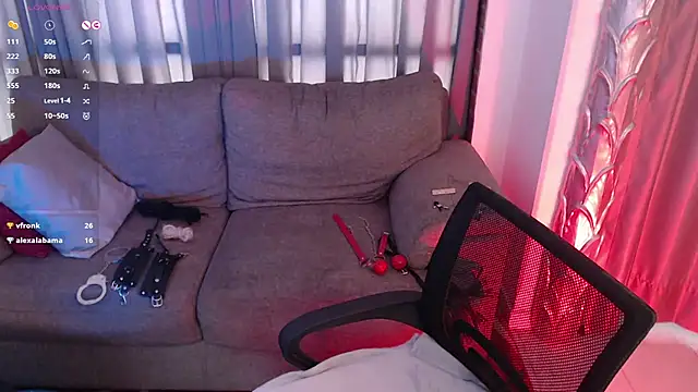 lia huan online show from March 21, 2025, 6:40 pm