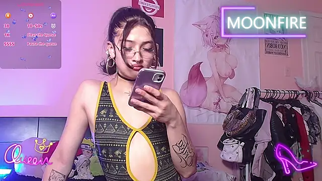 moonfiredancer online show from December 21, 2025, 2:46 am