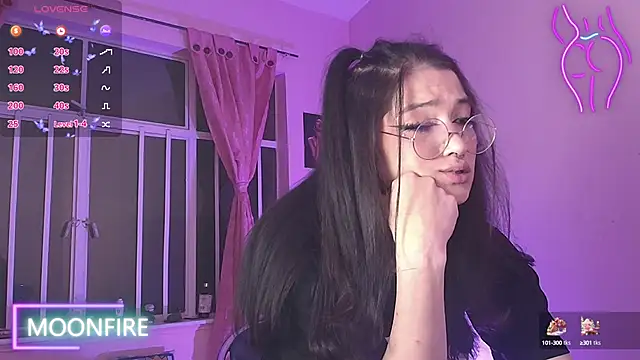 Snapshot of moonfiredancer chatting on February 17, 2025, 7:58 am moonfiredancer online show from February 17, 2025, 7:58 am