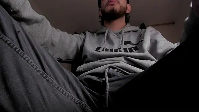s sven03 online show from June 18, 2026, 11:43 pm