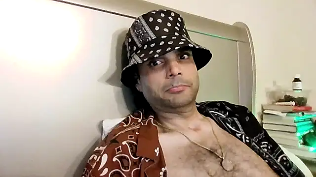 Snapshot of GForceSavage chatting on November 20, 2025, 5:30 am GForceSavage online show from November 20, 2025, 5:30 am