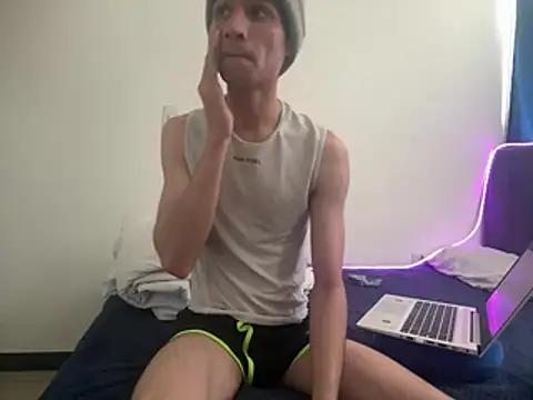 Zlestkarr online show from June 11, 2026, 7:11 pm