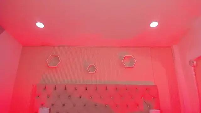 Rubi Sky online show from January 6, 2026, 2:32 pm