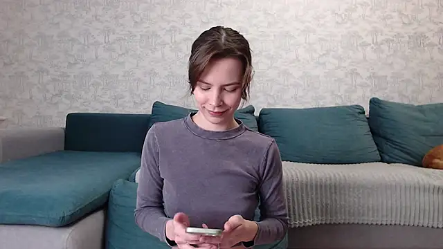 milly ross online show from November 3, 2025, 8:40 am