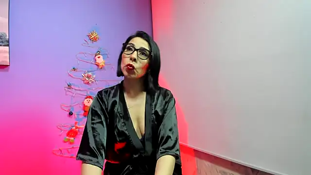 Snapshot of AdelleLennox_cg chatting on December 14, 2024, 2:44 am AdelleLennox cg online show from December 14, 2024, 2:44 am