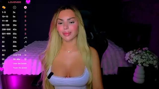 babyleilaa online show from May 20, 2026, 8:06 pm