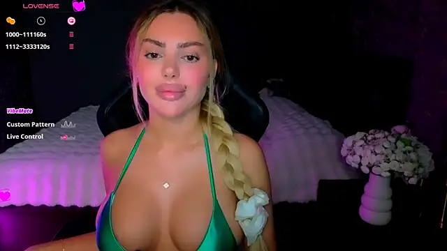 babyleilaa online show from May 24, 2026, 7:58 pm