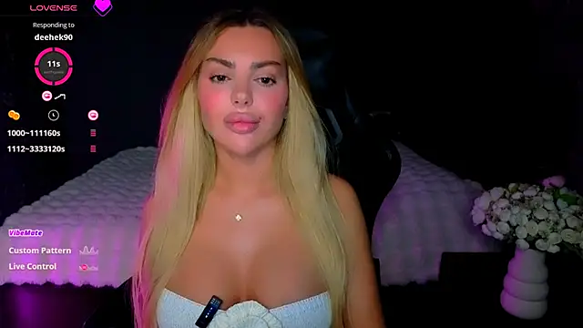 babyleilaa online show from May 22, 2026, 8:07 pm
