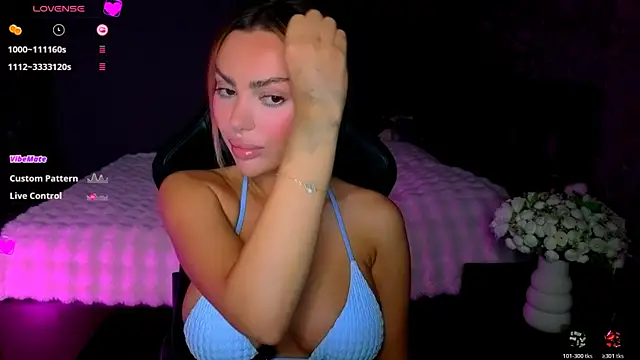 babyleilaa online show from May 29, 2026, 8:04 pm