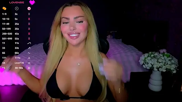 babyleilaa online show from May 30, 2026, 8:03 pm