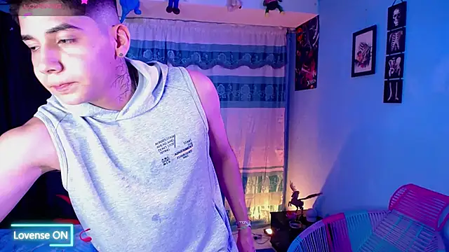 Snapshot of mexican_cum chatting on December 3, 2025, 3:29 am mexican cum online show from December 3, 2025, 3:29 am