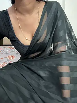 Snapshot of AASHI66 chatting on February 2, 2025, 4:43 pm AASHI66 online show from February 2, 2025, 4:43 pm