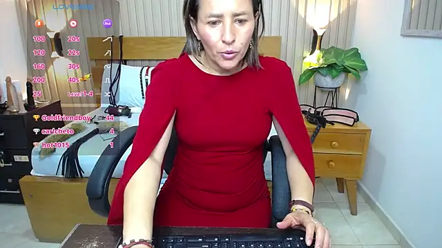 Snapshot of luciana_ballesteros_ chatting on March 8, 2025, 3:13 pm luciana ballesteros online show from March 8, 2025, 3:13 pm