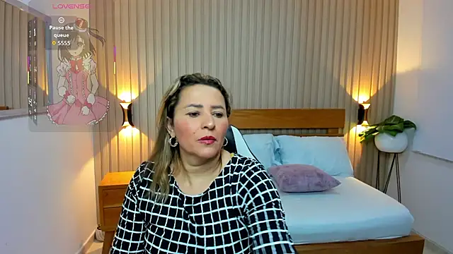 luciana ballesteros  online show from May 29, 2026, 12:11 pm