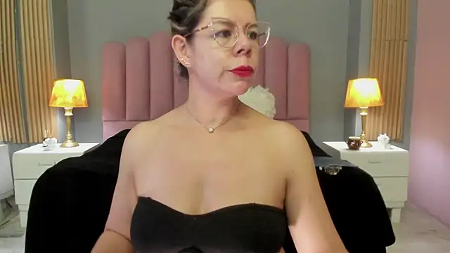 RamonaSimons online show from March 10, 2025, 11:06 pm