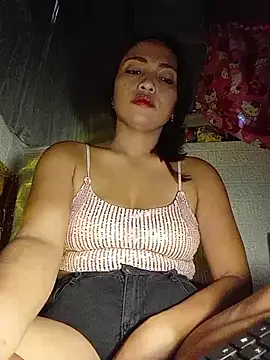 prettybella4u online show from June 19, 2026, 3:34 am