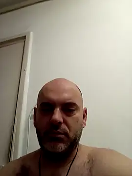 Snapshot of BartalesDaddy chatting on January 22, 2025, 9:32 pm BartalesDaddy online show from January 22, 2025, 9:32 pm