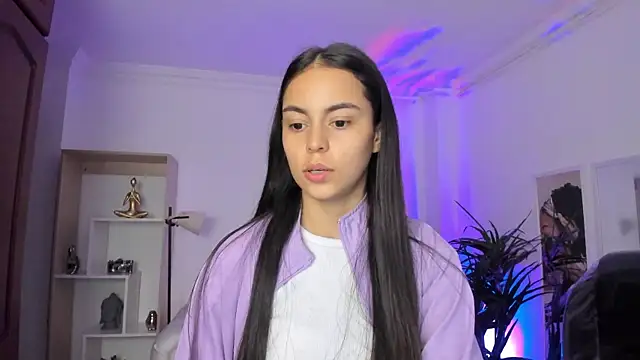 Aleejaa   online show from March 18, 2025, 11:22 am