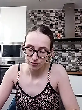 Snapshot of MartiniiSelenna chatting on March 3, 2025, 12:50 pm MartiniiSelenna online show from March 3, 2025, 12:50 pm