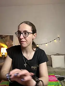 MartiniiSelenna online show from May 10, 2026, 5:44 am
