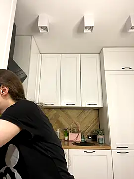 MartiniiSelenna online show from November 7, 2025, 6:51 am