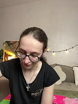 MartiniiSelenna online show from May 16, 2026, 5:39 am