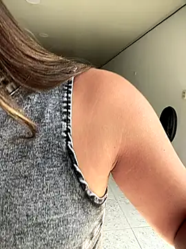 Rose-euphoria online show from October 15, 2025, 2:03 pm