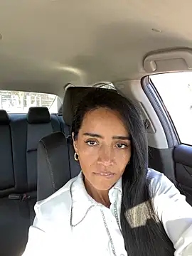 Snapshot of Hot_latina4you chatting on March 19, 2025, 5:28 pm Hot latina4you online show from March 19, 2025, 5:28 pm