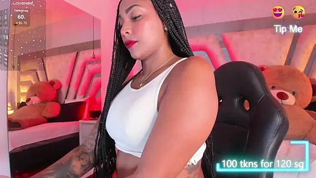 AngelineHeet online show from May 13, 2026, 3:35 am