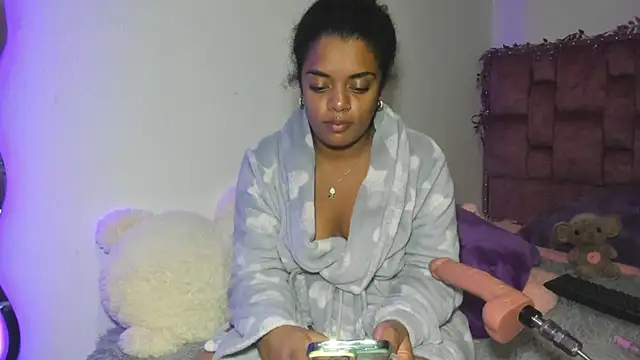 ladyrd1 online show from January 12, 2026, 7:48 am