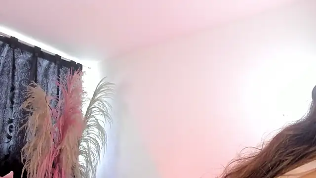 Snapshot of lovely_kitt chatting on September 14, 2025, 8:09 pm lovely kitt online show from September 14, 2025, 8:09 pm