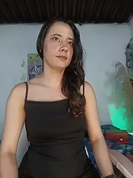 lovely kitt online show from May 22, 2026, 3:26 am