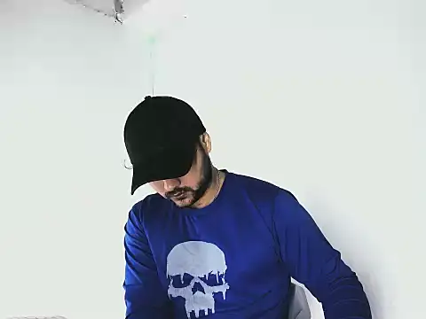 Snapshot of Sebas-hott chatting on October 12, 2025, 10:22 pm Sebas-hott online show from October 12, 2025, 10:22 pm